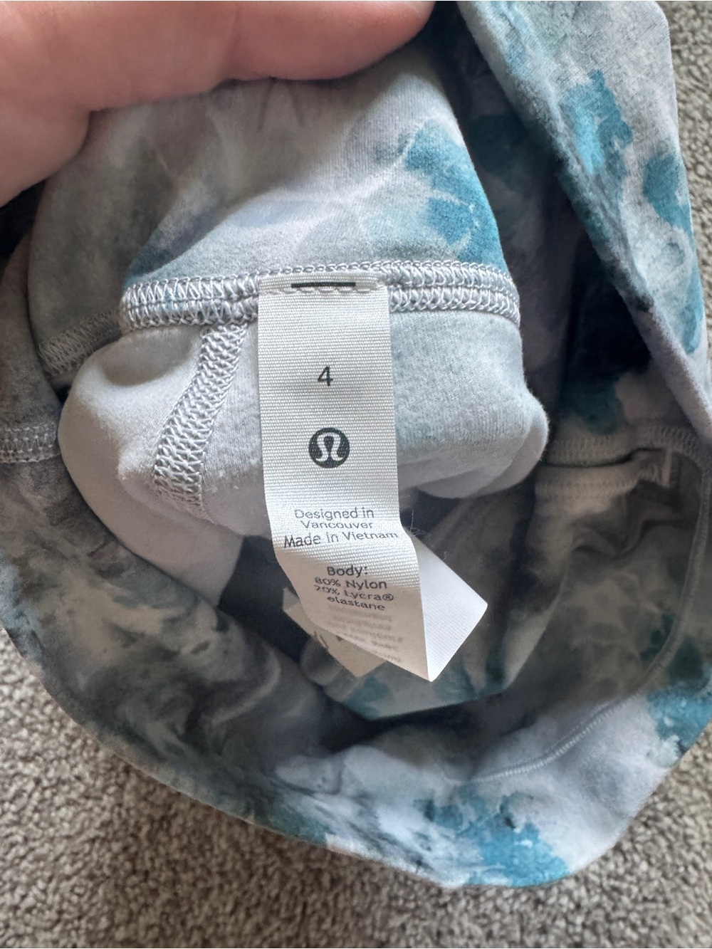 Lululemon biker shorts size 4 6” - Picture 3 of 4